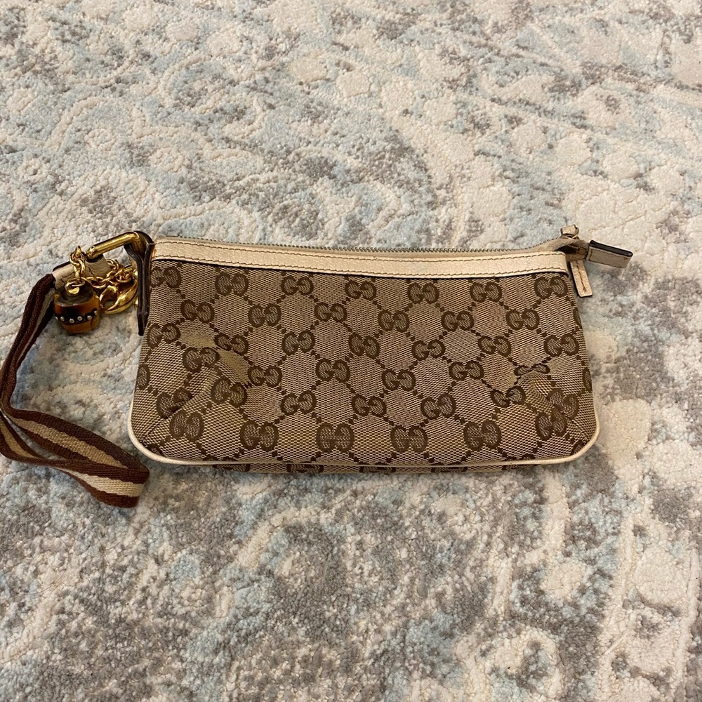 Gucci wristlet
